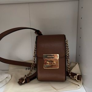 Michael kors camera bag